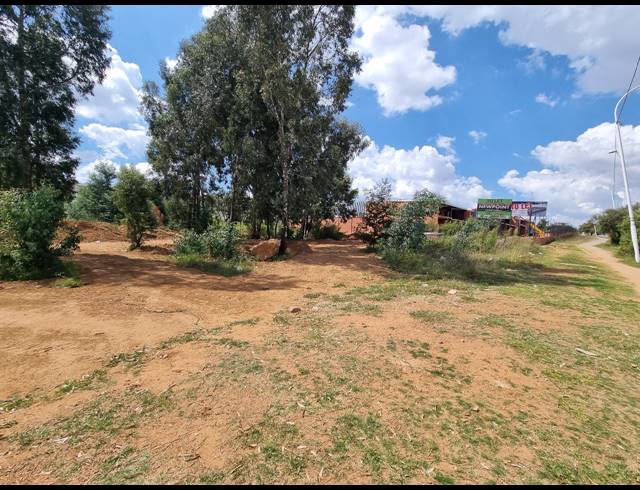 7,034M² VACANT LAND FOR SALE IN AEROTON